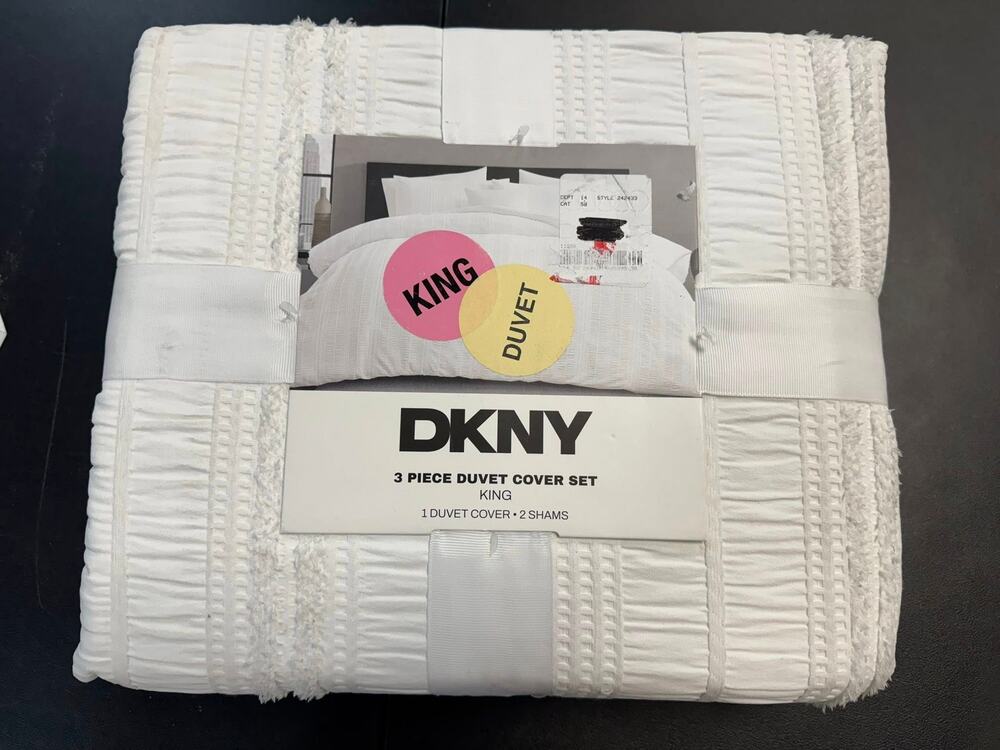 NWT DKNY Molly Stripe 3 Piece King Duvet Cover Set